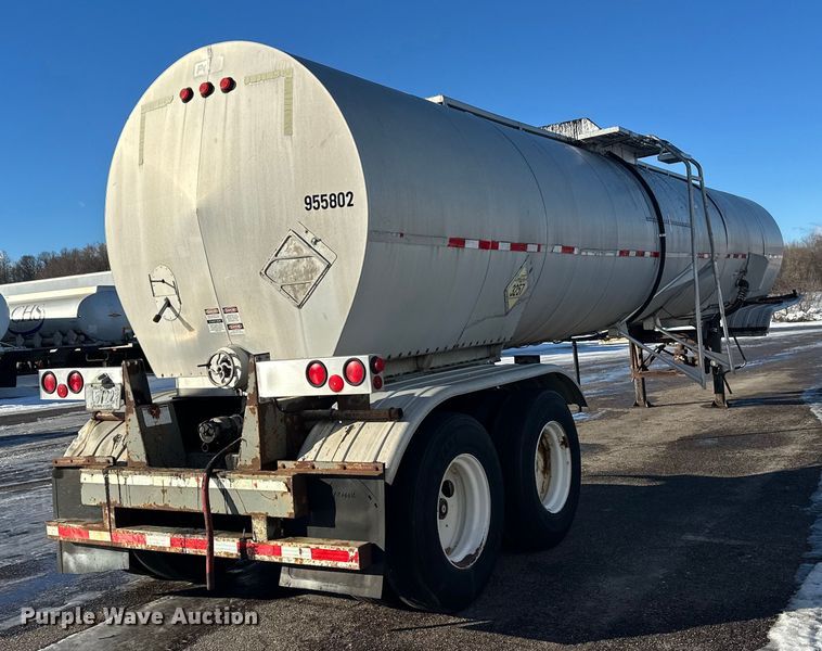 image for item FK1568 1995 Polar asphalt trailer