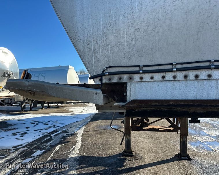 image for item FK1568 1995 Polar asphalt trailer