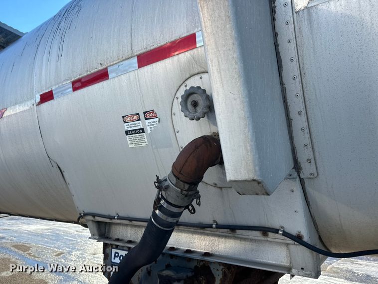 image for item FK1568 1995 Polar asphalt trailer