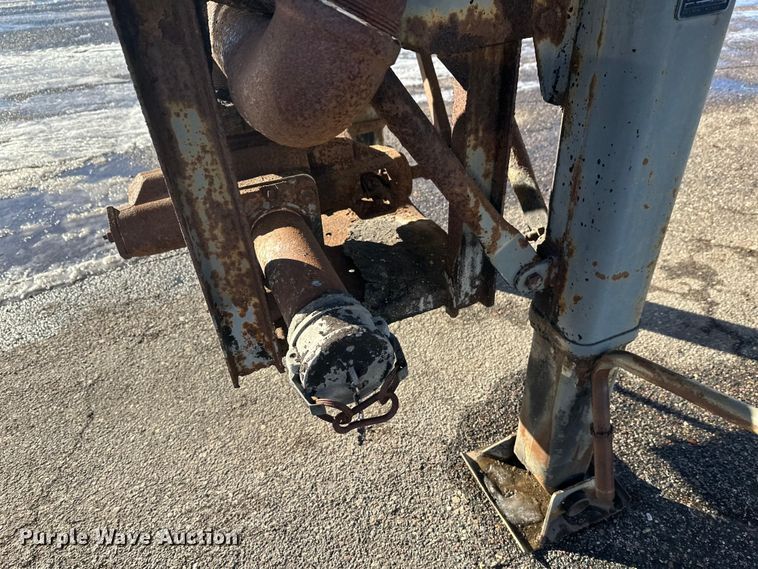 image for item FK1568 1995 Polar asphalt trailer