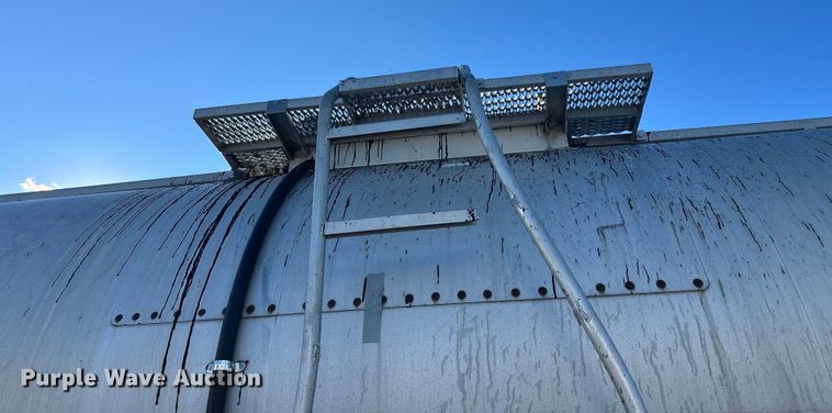 image for item FK1568 1995 Polar asphalt trailer