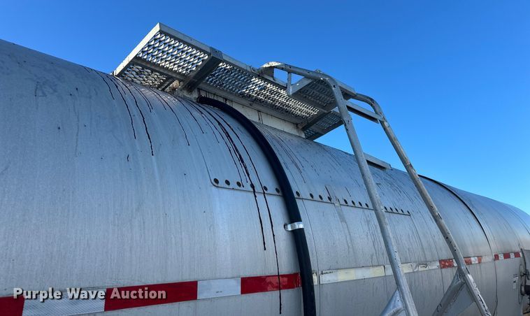 image for item FK1568 1995 Polar asphalt trailer