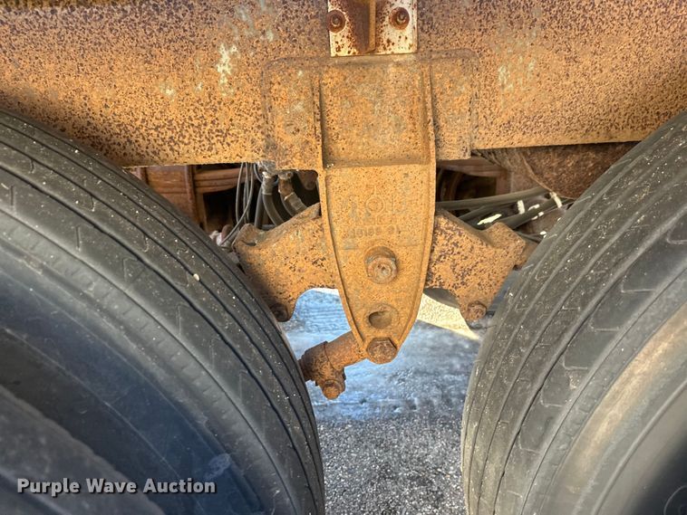 image for item FK1568 1995 Polar asphalt trailer