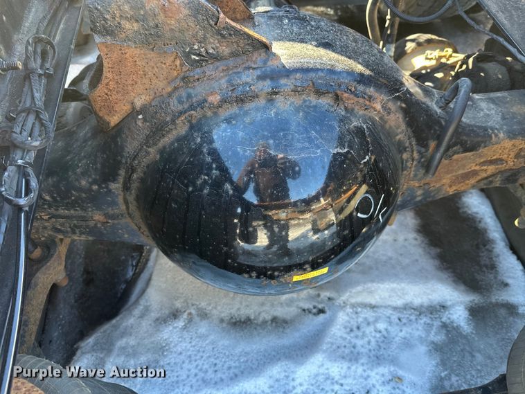 image for item FK1575 2015 Mack CXU613 semi truck