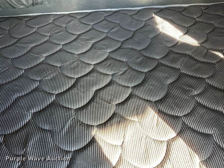 image for item FK1575 2015 Mack CXU613 semi truck