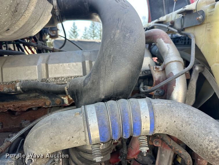 image for item FK1575 2015 Mack CXU613 semi truck