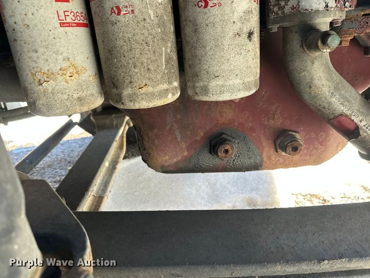 image for item FK1575 2015 Mack CXU613 semi truck