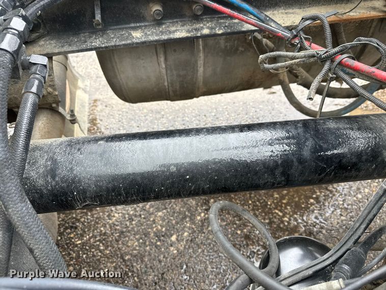 image for item FK1769 2006 Peterbilt 379 semi truck