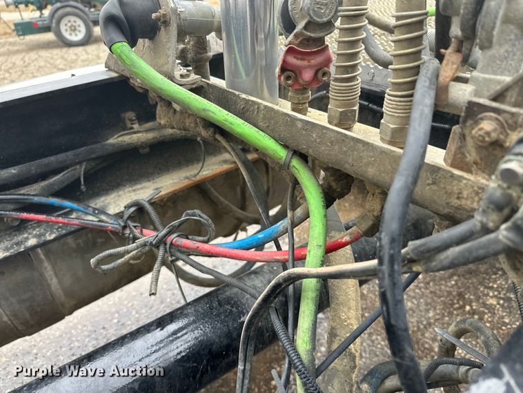 image for item FK1769 2006 Peterbilt 379 semi truck