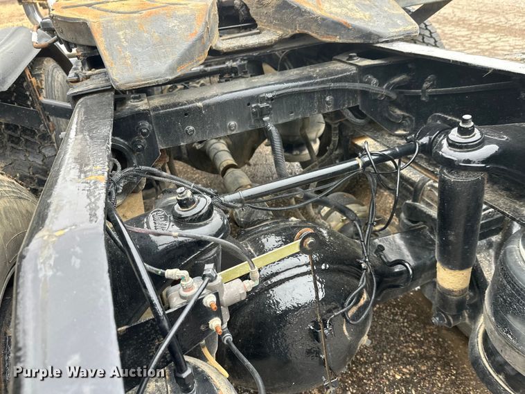 image for item FK1769 2006 Peterbilt 379 semi truck