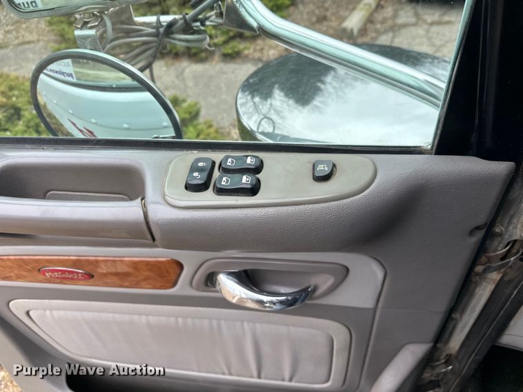 image for item FK1769 2006 Peterbilt 379 semi truck