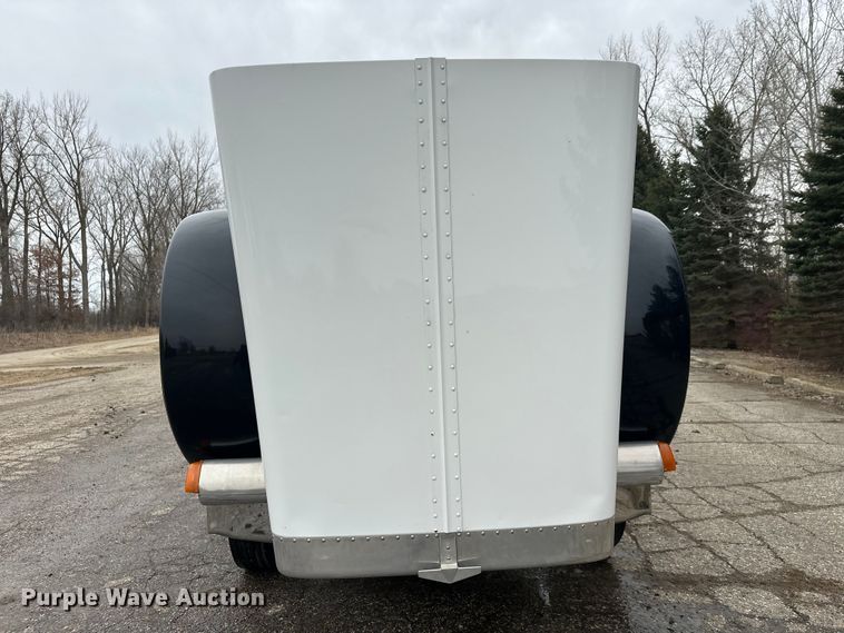 image for item FK1769 2006 Peterbilt 379 semi truck