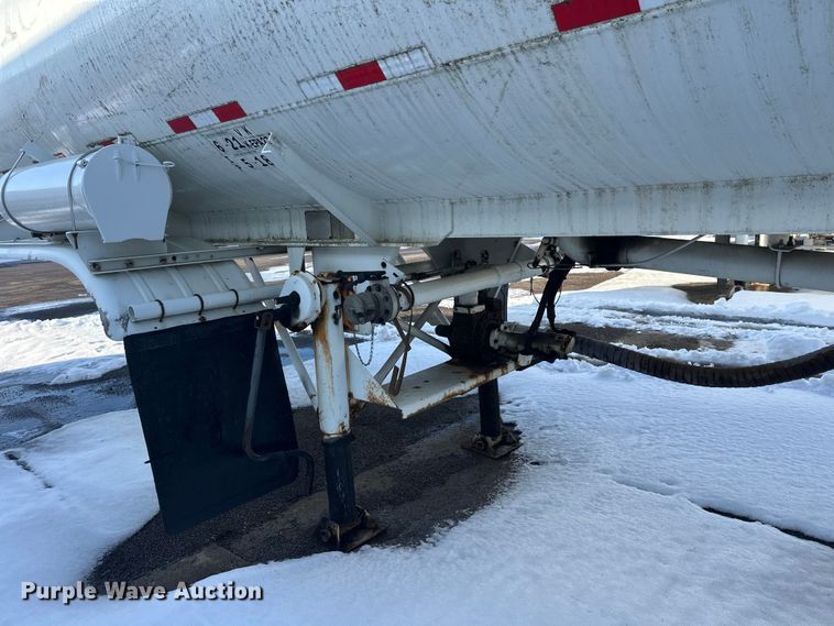 image for item FK1816 1994 Polar tank trailer