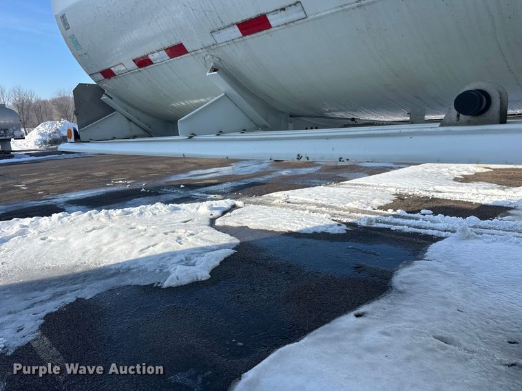 image for item FK1816 1994 Polar tank trailer