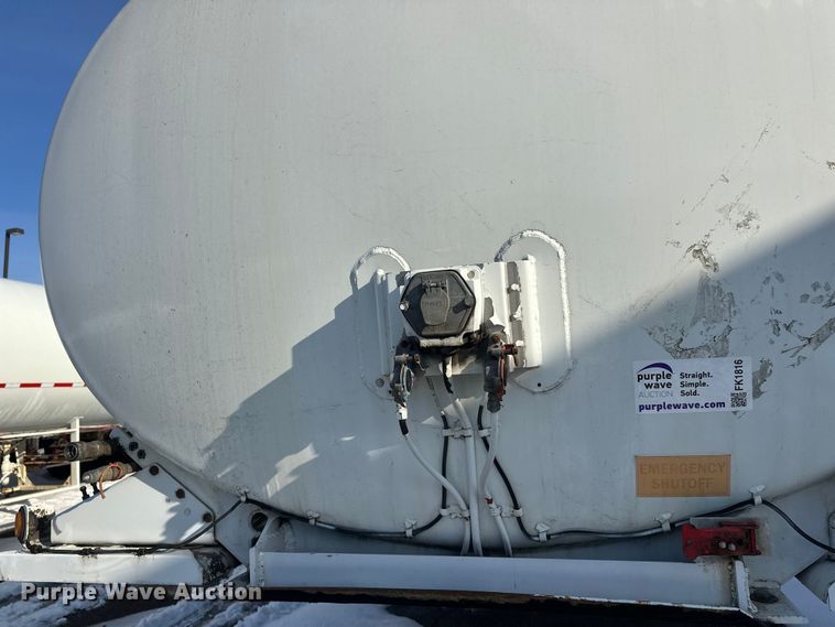 image for item FK1816 1994 Polar tank trailer