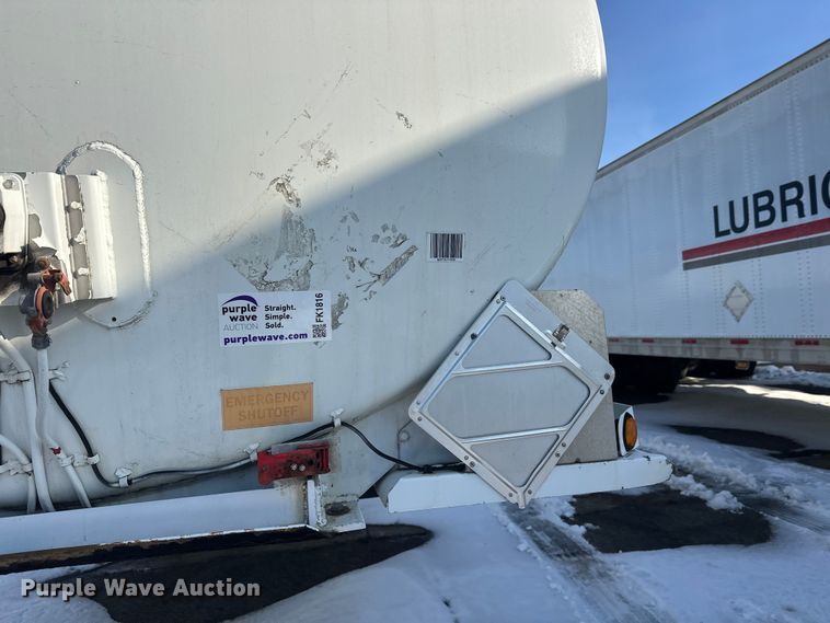 image for item FK1816 1994 Polar tank trailer