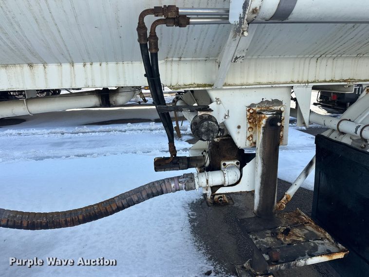 image for item FK1816 1994 Polar tank trailer