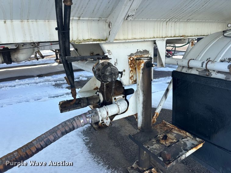 image for item FK1816 1994 Polar tank trailer