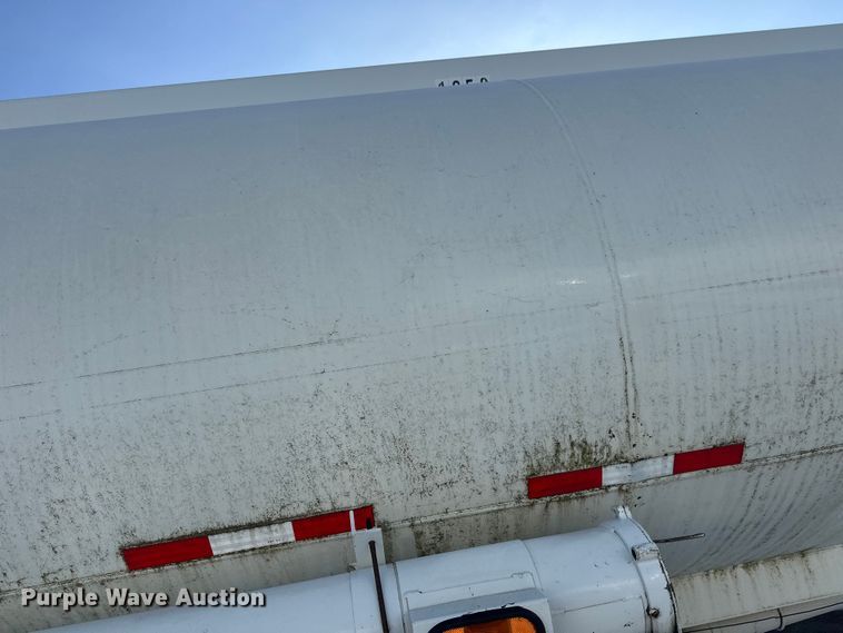 image for item FK1816 1994 Polar tank trailer