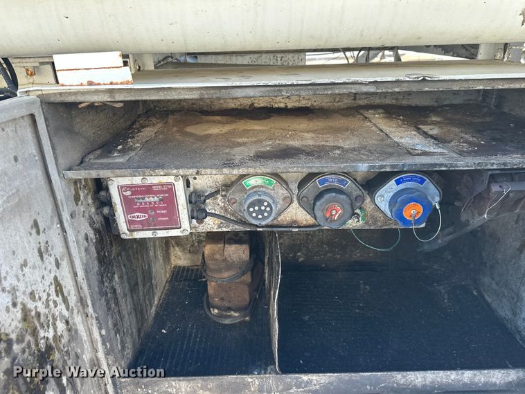 image for item FK1816 1994 Polar tank trailer