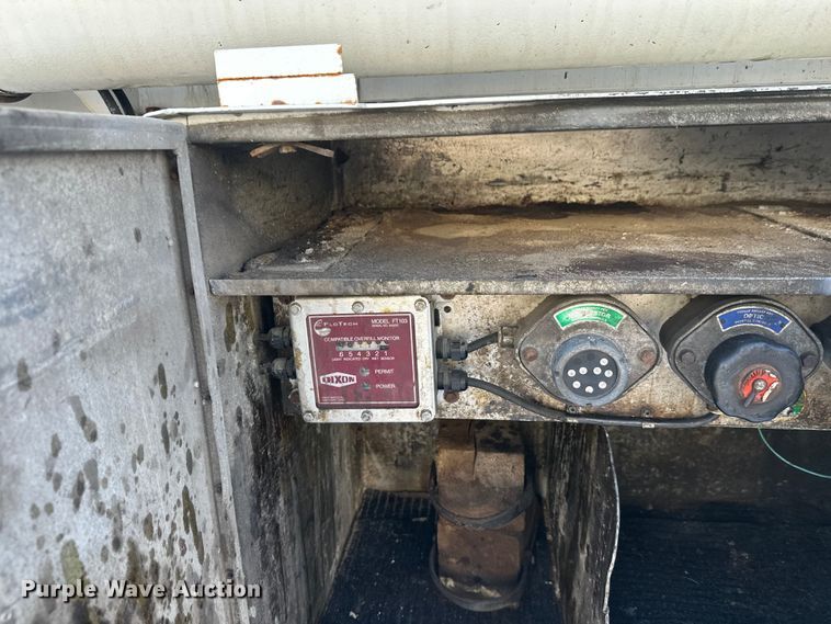 image for item FK1816 1994 Polar tank trailer