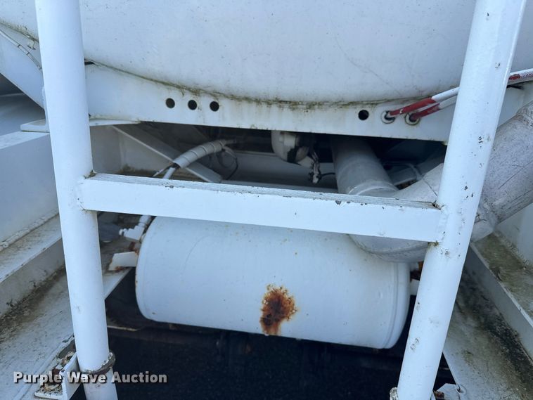 image for item FK1816 1994 Polar tank trailer