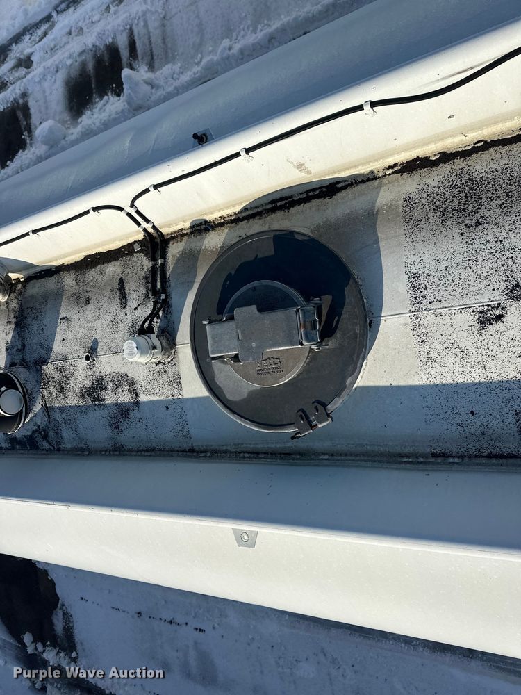 image for item FK1816 1994 Polar tank trailer