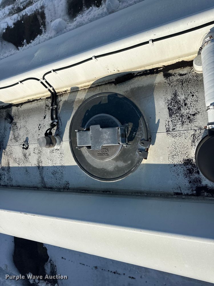 image for item FK1816 1994 Polar tank trailer