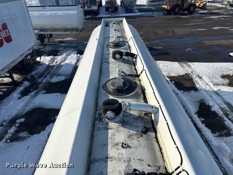 image for item FK1816 1994 Polar tank trailer