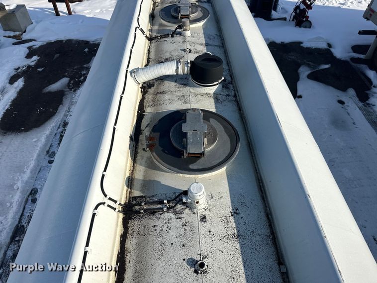 image for item FK1816 1994 Polar tank trailer