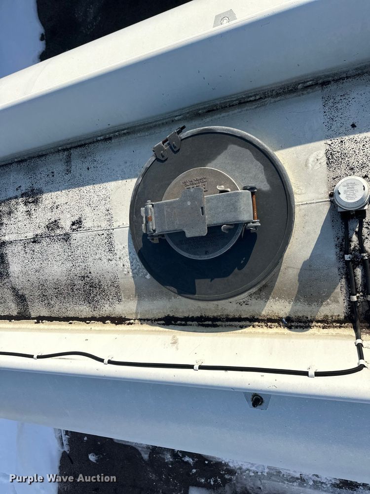 image for item FK1816 1994 Polar tank trailer