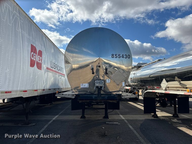image for item FK1819 1985 Stainless Tank Trailers tank trailer