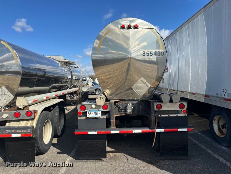 image for item FK1819 1985 Stainless Tank Trailers tank trailer