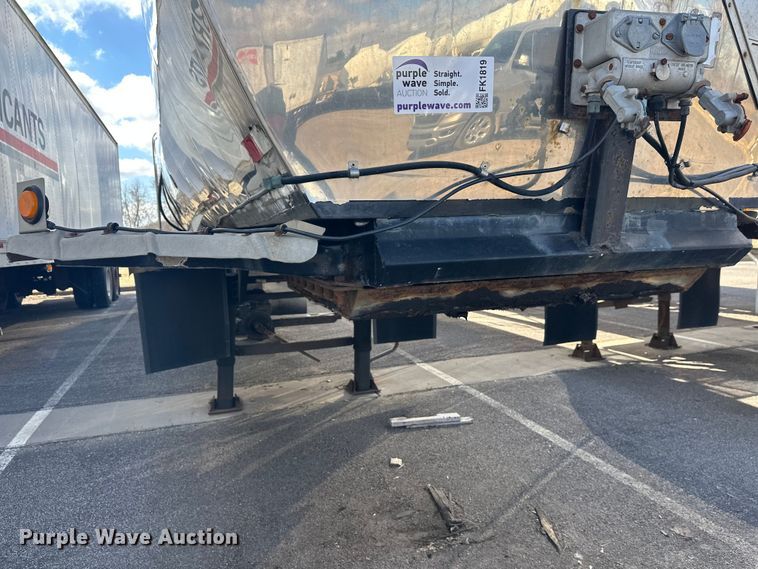 image for item FK1819 1985 Stainless Tank Trailers tank trailer