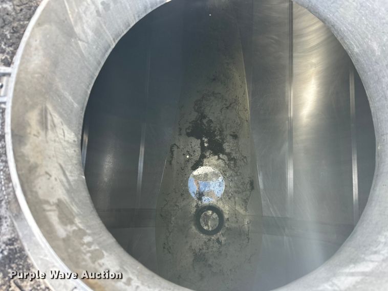 image for item FK1819 1985 Stainless Tank Trailers tank trailer