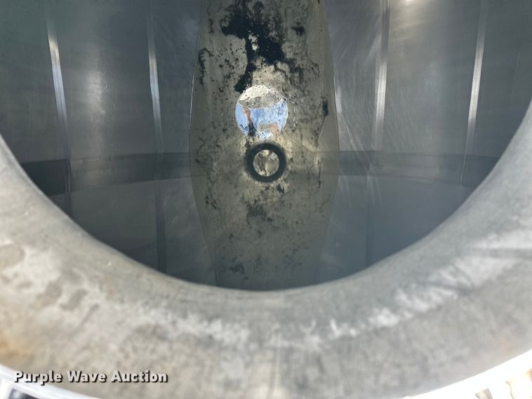 image for item FK1819 1985 Stainless Tank Trailers tank trailer