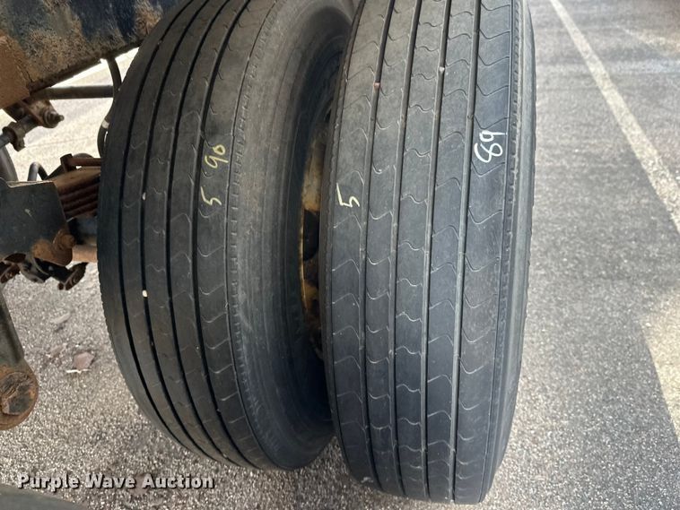 image for item FK1819 1985 Stainless Tank Trailers tank trailer