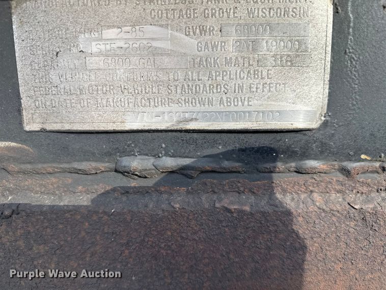 image for item FK1819 1985 Stainless Tank Trailers tank trailer