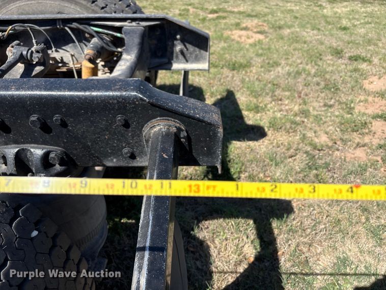 image for item FK2600 1992 Ford LTLA9000 semi truck