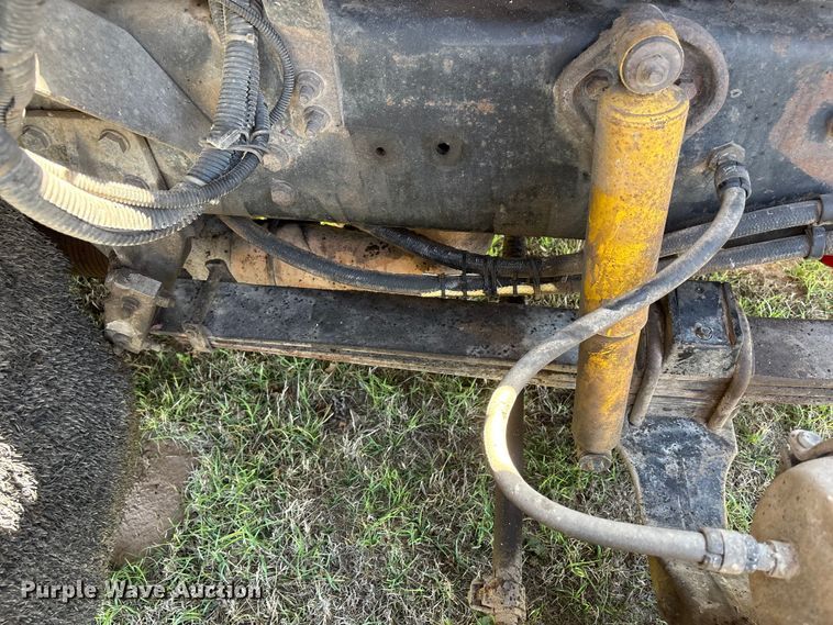 image for item FK2600 1992 Ford LTLA9000 semi truck