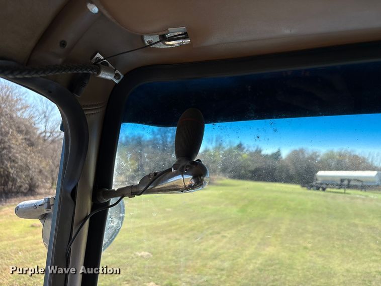 image for item FK2600 1992 Ford LTLA9000 semi truck