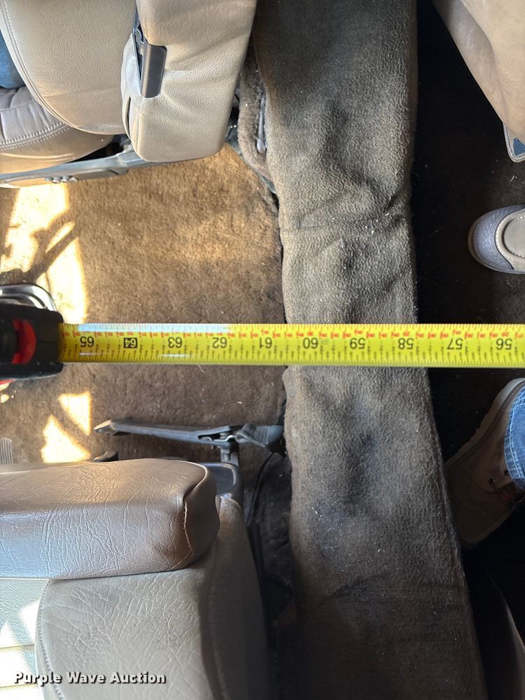 image for item FK2600 1992 Ford LTLA9000 semi truck