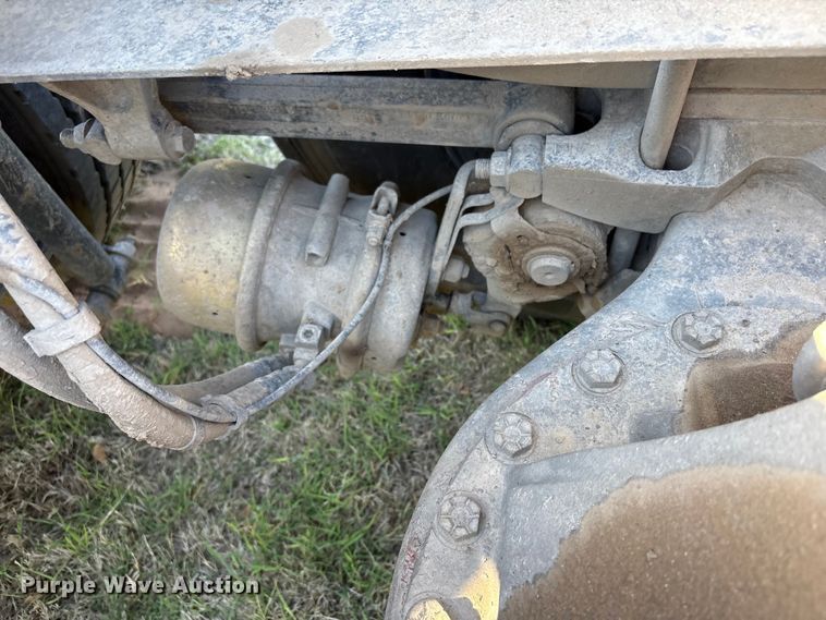 image for item FK2603 2007 Mack CHN semi truck