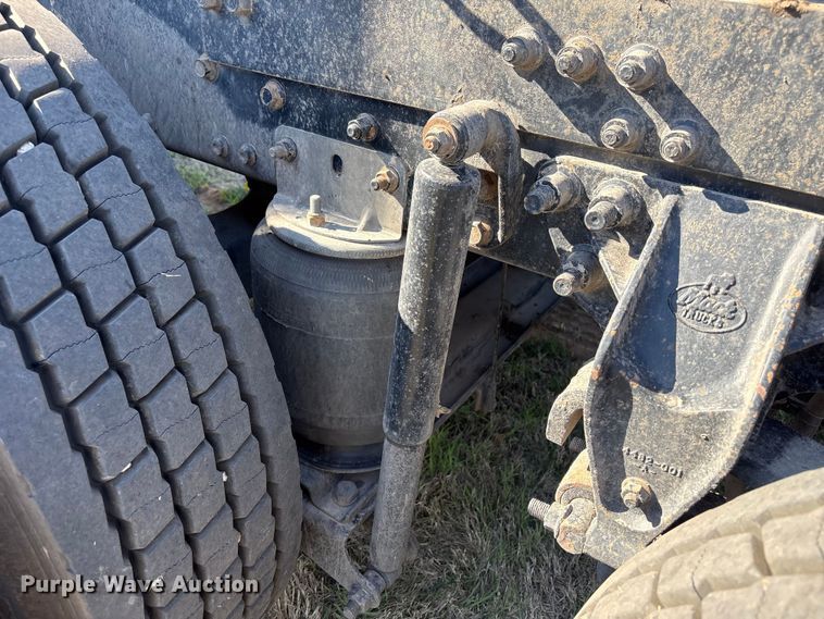 image for item FK2603 2007 Mack CHN semi truck