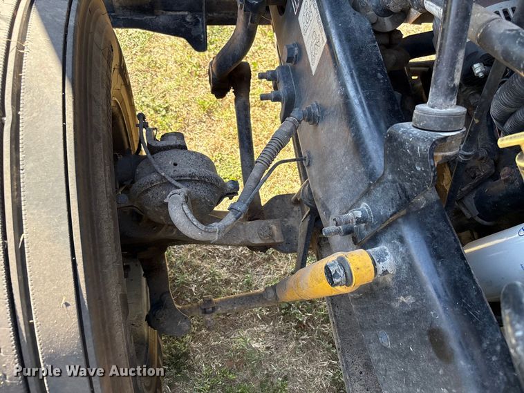 image for item FK2603 2007 Mack CHN semi truck