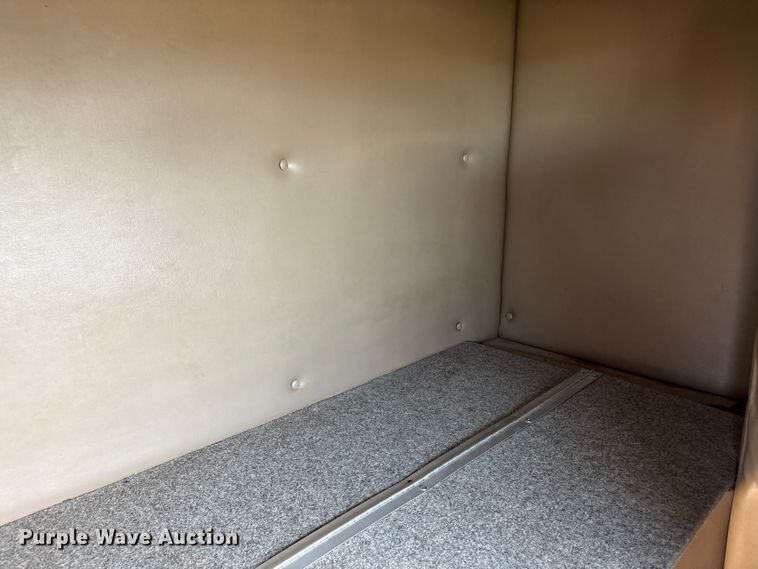 image for item FK2603 2007 Mack CHN semi truck