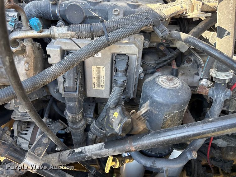 image for item FK2603 2007 Mack CHN semi truck