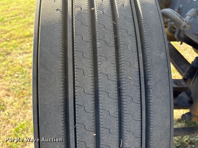 image for item FK2603 2007 Mack CHN semi truck