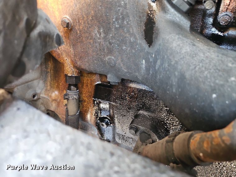 image for item FN5592 2005 Kenworth T600 semi truck