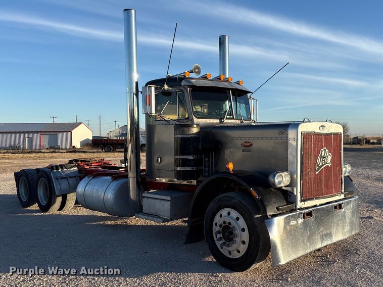 image for item NK9045 1985 Peterbilt 359 semi truck